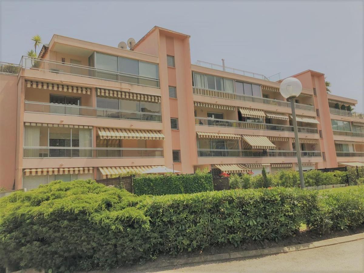 Apt Golfe Juan - 5Min Des Plages - Parking Privee - Piscine Rooftop فالوريس المظهر الخارجي الصورة