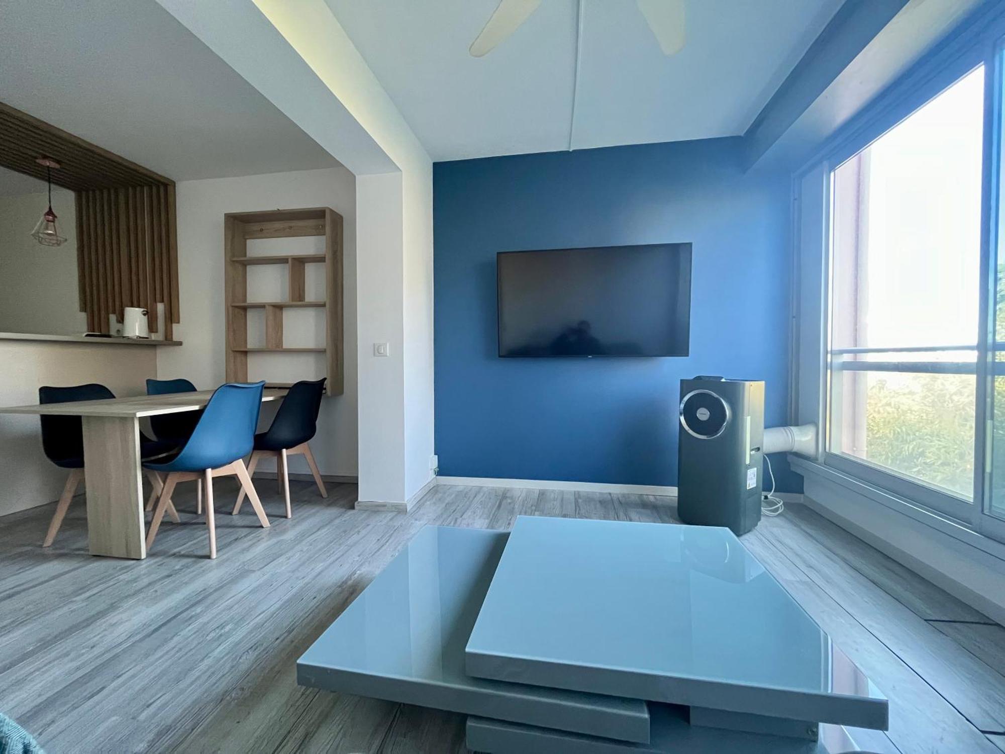 Apt Golfe Juan - 5Min Des Plages - Parking Privee - Piscine Rooftop فالوريس المظهر الخارجي الصورة